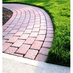 Мощение дорожек: клинкерная брусчатка или бетонная плитка?