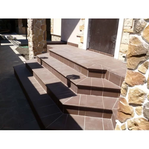 Купить Подступень клинкерная коричневая, 150х245х12, KingKlinker - фото: 1